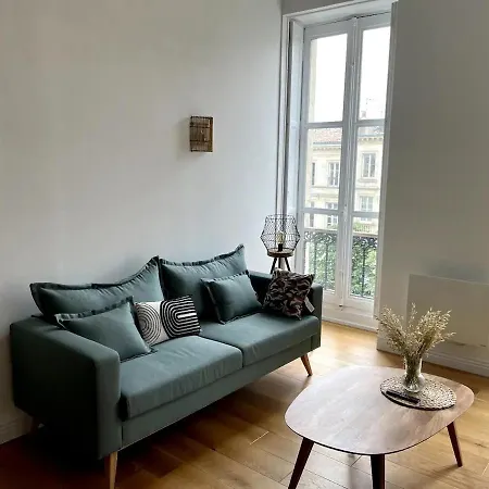 아파트 Superbe Neuf - Place Pey Berland 보르도